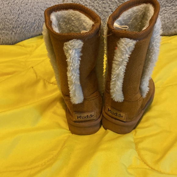 Baby Girl Boots - Picture 3 of 4